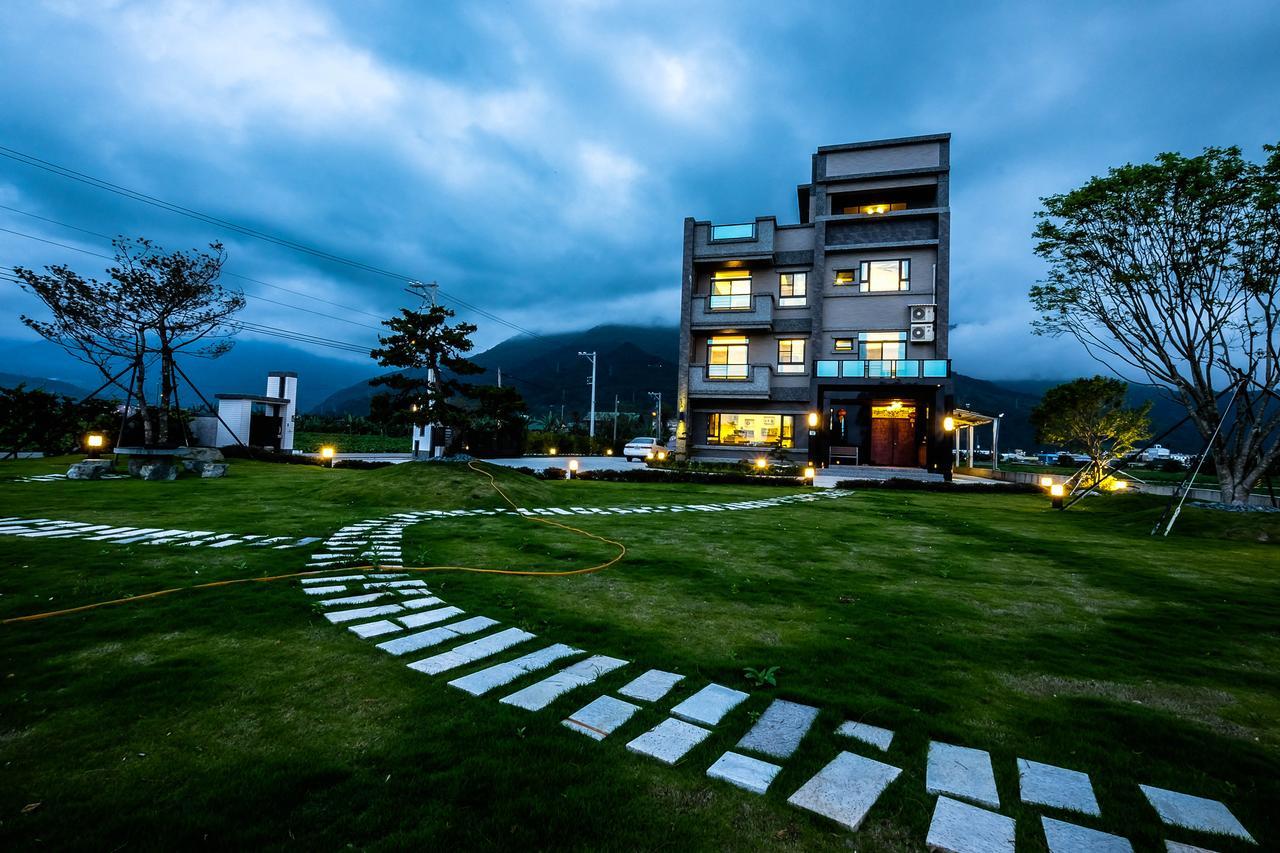 96 Coll Pig Hotel Ji'an Bagian luar foto